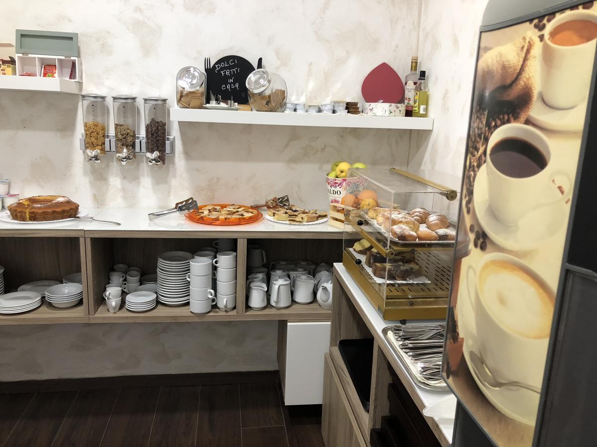 New Royal Couette-café